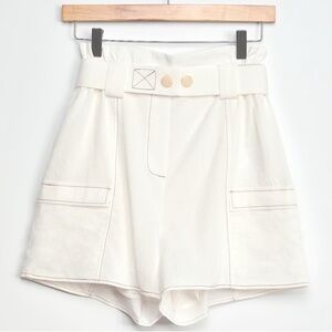 MOON RIVER Cultivated Style White Paper Bag Waist Shorts
Anthro Sz Small- NWT